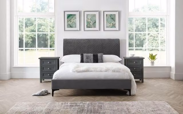 Ashfield Grey Diamond Premium Quilted Velvet Upholstered Bed - Double (140 x 200 cm) – 1