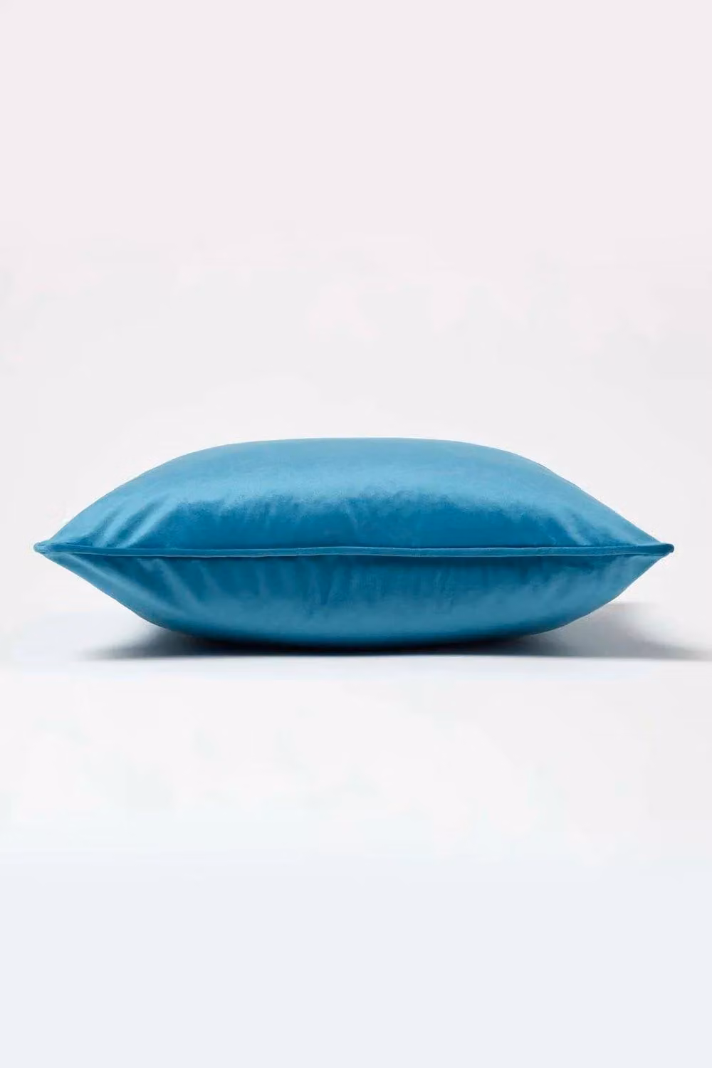Homescapes Turquoise Green Velvet Square Cushion with Microfibre Insert, 46 x 46 cm – 3