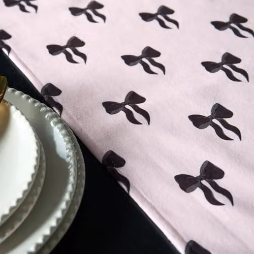 OHS Bow Print Matte Velvet Table Runner in Pale Pink, W/D/H: 33 x 200 cm – 3