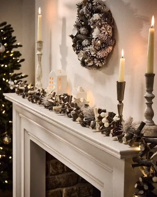 Dibor Golden Glow Light Up Christmas Garland Table Decoration, 1.8m, Gold, White, Multicolour and Brown