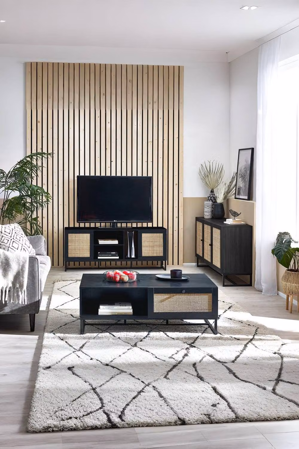 Julian Bowen Padstow Retro Black Rattan and Metal TV Unit – 3