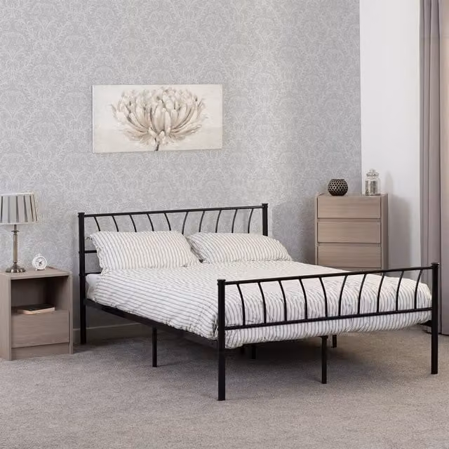 Seconique Harlow 4'6'' Double Bed in Black Metal