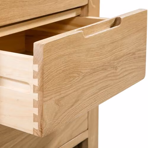 Julian Bowen Curve 3 Drawer Bedside Table in Oak, H 61 cm x W 38 cm x D 45 cm – 4