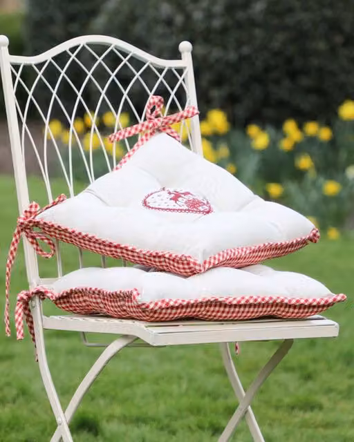 Dibor Set of 2 Red and White Gingham Stag Reversible Indoor Outdoor Chair Seat Pads, W/D/H: 40 x 40 x 40 cm
