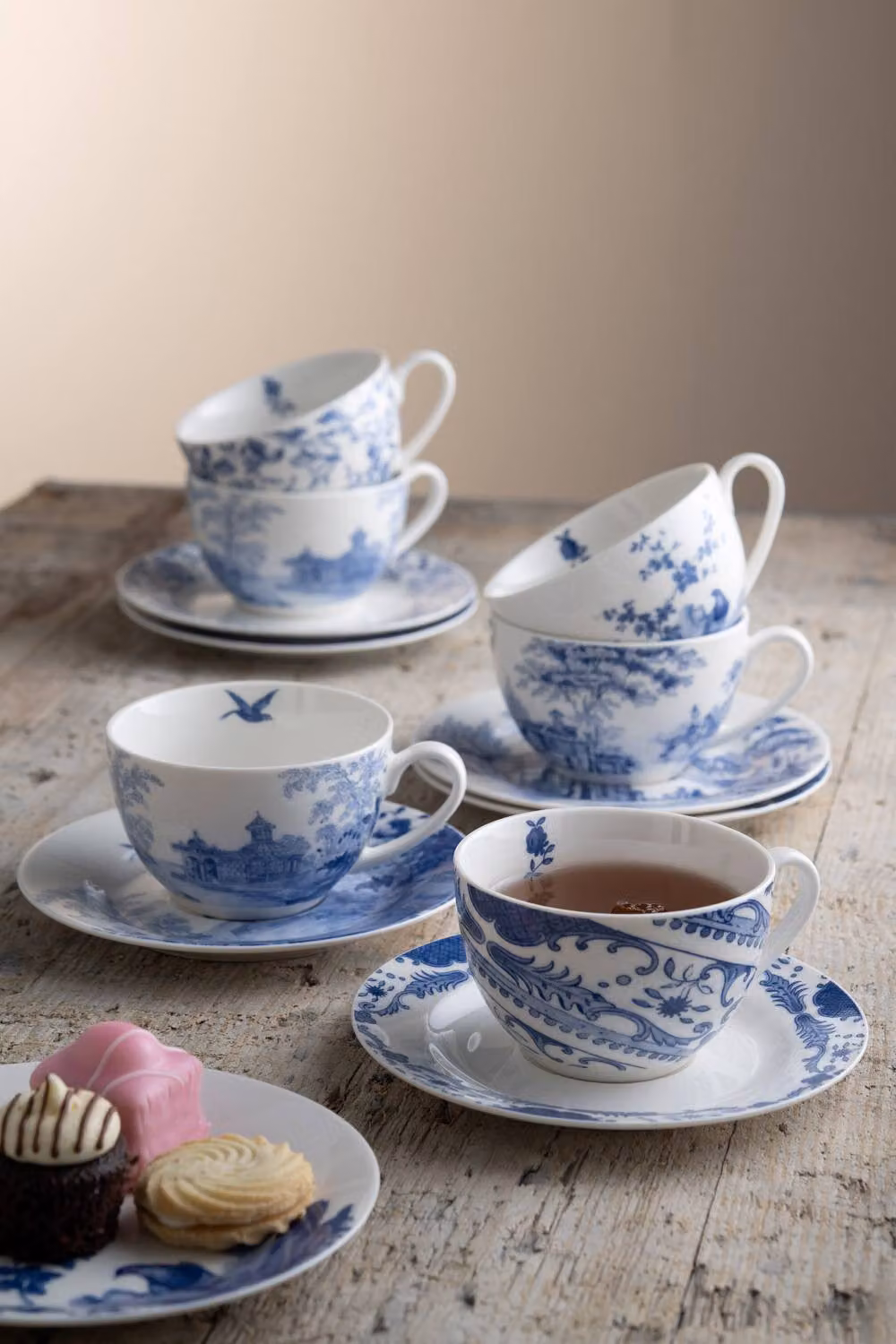 Aynsley Archive Blue and Multicolour Bone China Teacups and Saucers Set of 6 – 2