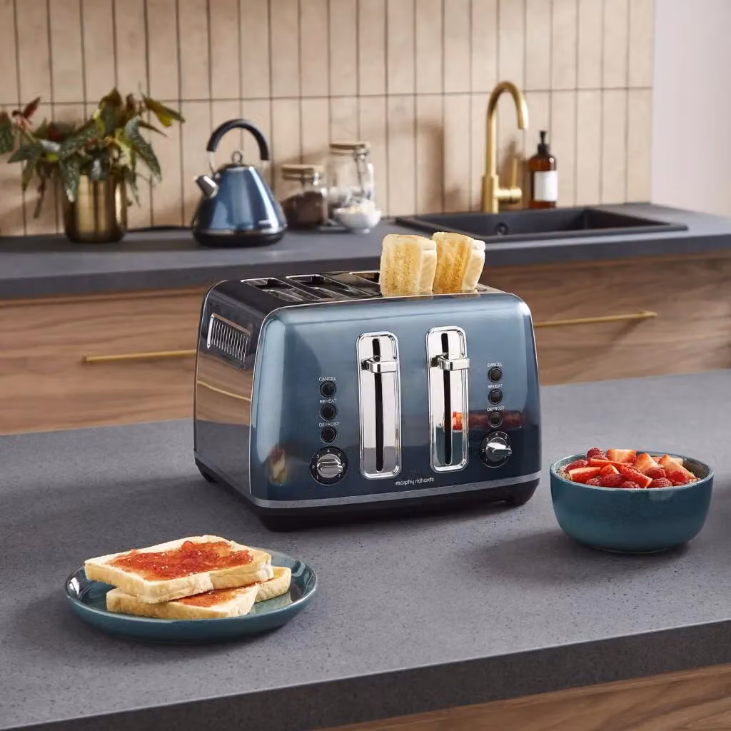 Morphy Richards Accents 4 Slice Toaster in Metallic Purple and Blue – 2