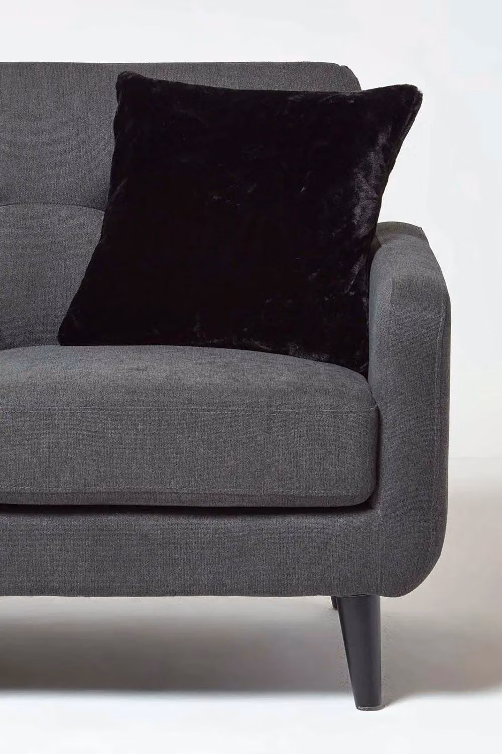 Homescapes Black Velvet and Faux Fur Square Decorative Cushion, W/D/H: 46 x 46 x 46 cm – 3
