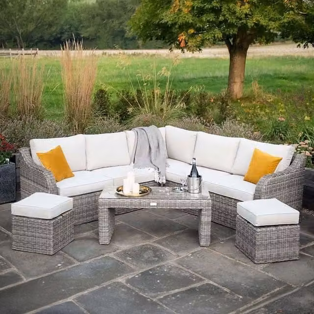 Primrose Living Luxury 7 Seater Modular Rattan Garden Furniture Set with Coffee Table and Ottomans in Grey