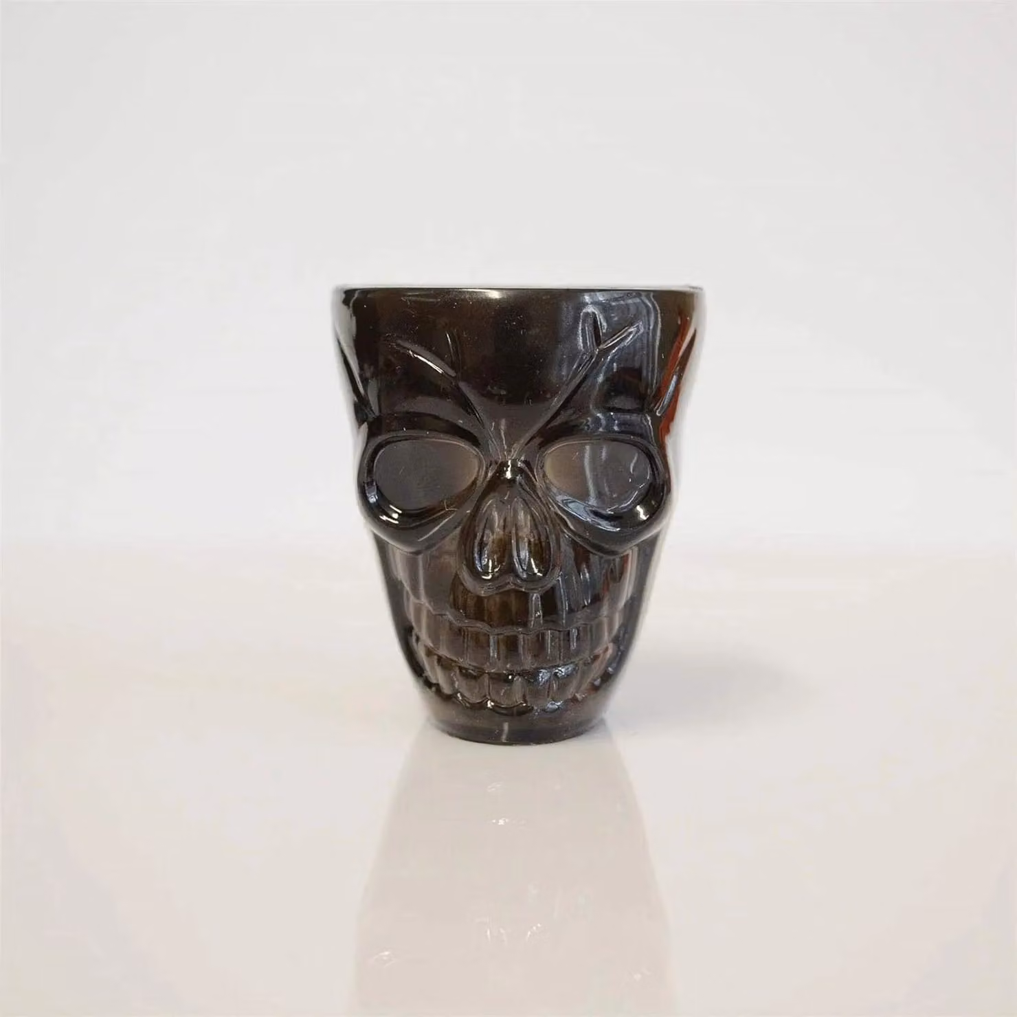 Shatchi Set of 4 Black Plastic Skull Shaped Shot Glasses, 55ml Each – 5