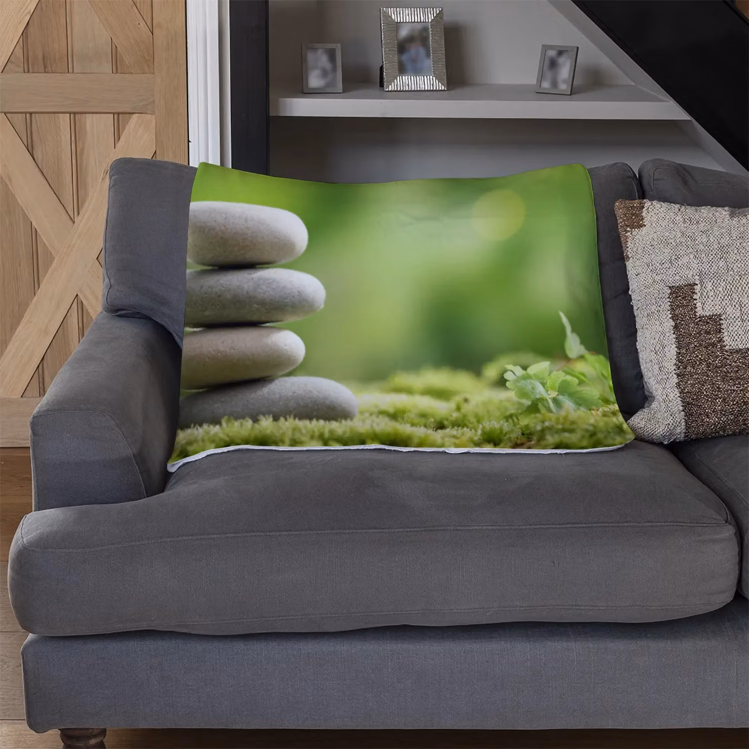 Benjamin Tate Design Rock Garden Stones Fleece Blanket in Green and Beige, W/D/H: 120 x 150 cm – 2