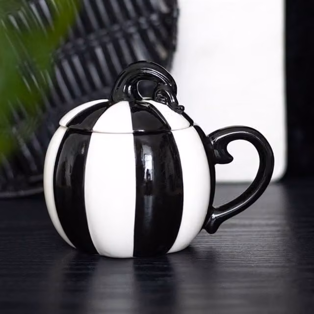 KDMK Black and White Striped Ceramic Pumpkin Mug with Lid