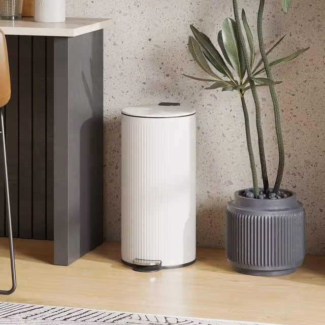 HOMCOM 30L Soft Close Pedal Rubbish Bin with Removable Inner Bucket in Beige/White