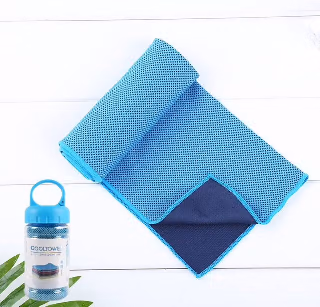 Quipulse Two-Tone Cooling Towel in Blue