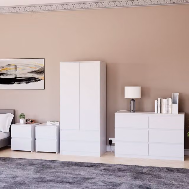Vida Designs Denver 4 Piece Bedroom Set in White – 1