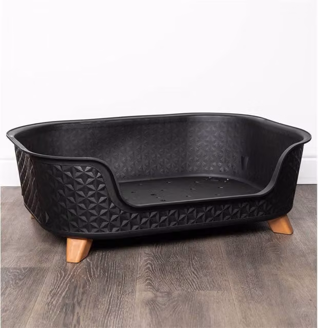 SPETLEK Black Plastic Raised Oval Pet Basket with Non-Slip Legs