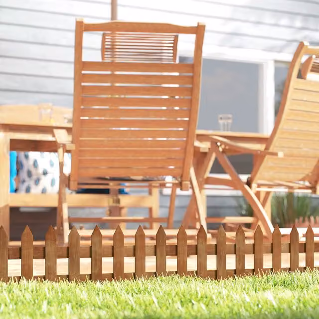 Outsunny Pack of 12 Brown Wooden Plant Border Fences – 2