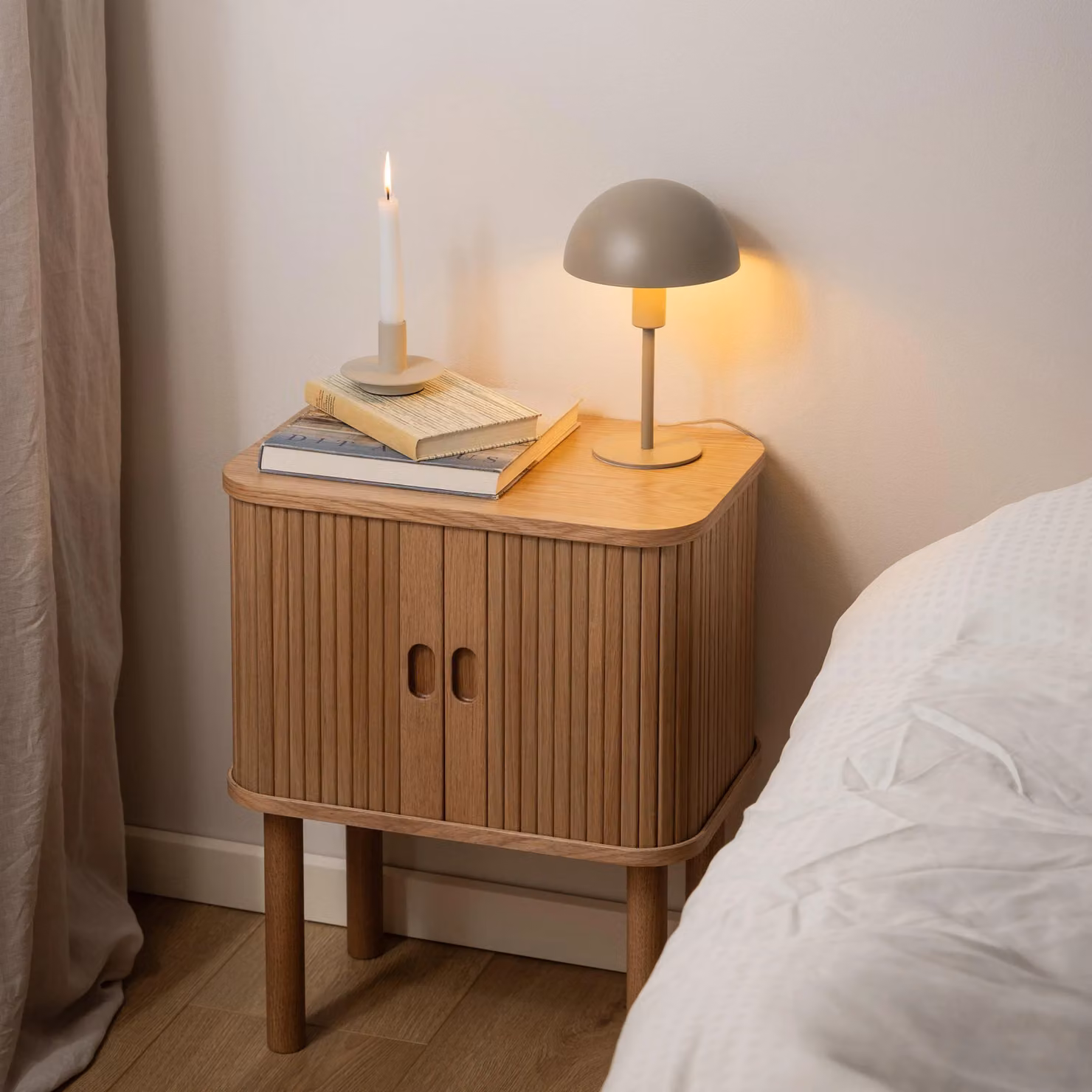 Furniture To Go Langley Square Bedside Table in Light Oak – 3
