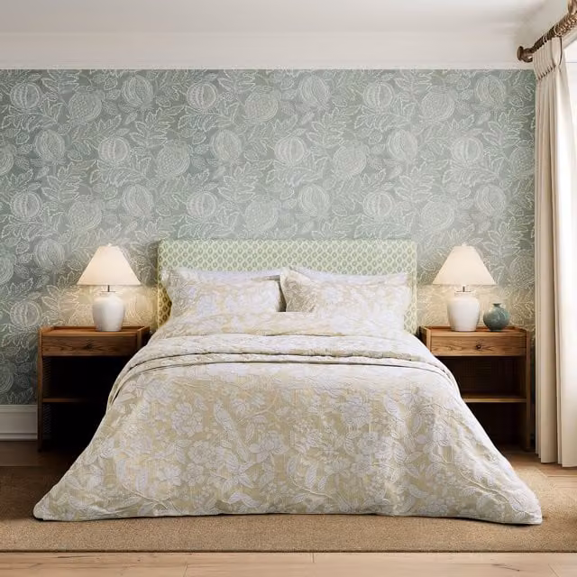 Sanderson Pyramus Gold Floral Jacquard Cotton Duvet Cover and Pillowcase Set, W/D/H: 90 x 200 cm – 1