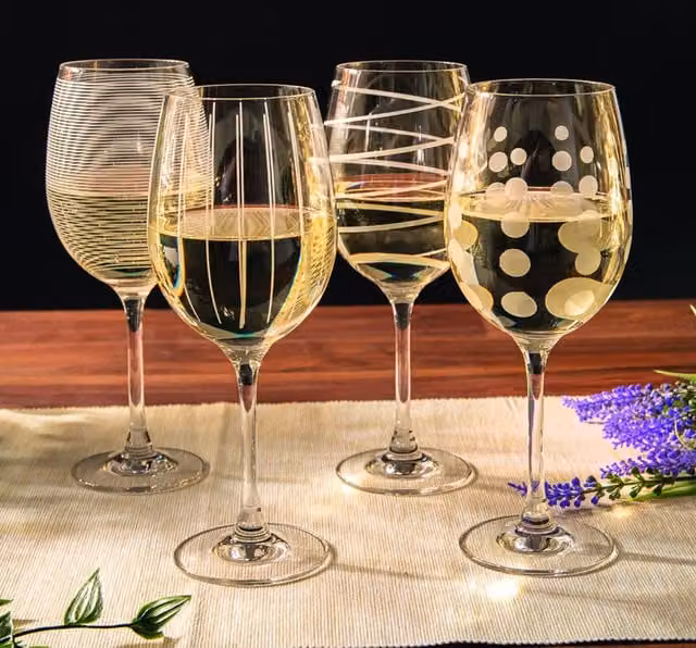 Mikasa Cheers Set of Four Dotted Gold Crystal Wine Glasses, 400ml