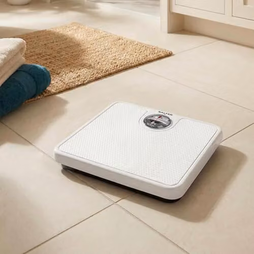 Salter Mechanical Analogue Bathroom Scale in White with Magnifying Lens and 133kg Capacity – 3