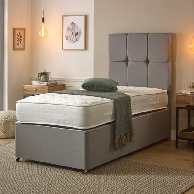 Starlight Beds White Small Double Hybrid Mattress with 1000 Pocket Springs and Memory Foam, Depth: 22 cm, W/D/H: 120 x 200 cm