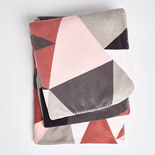 OHS Geometric Shapes Reversible Sherpa Fleece Throw Blanket in Pink, White and Grey, W/D/H: 150 x 180 cm – 4