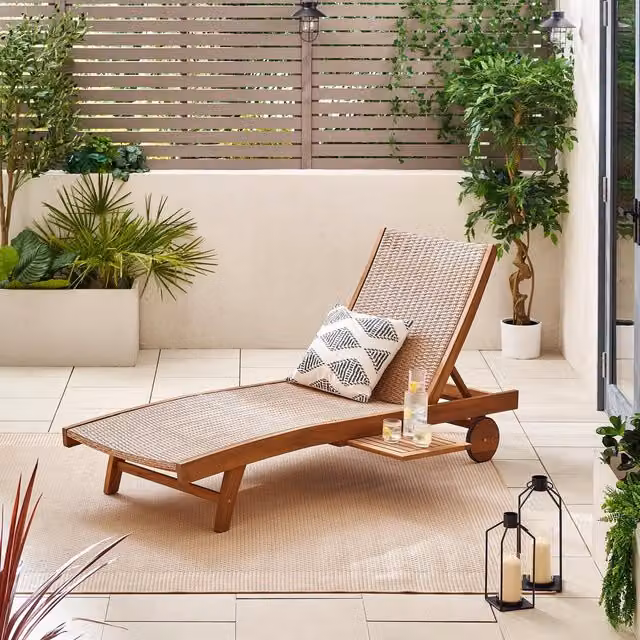 FurnitureboxUK Nata Acacia Wood and Rattan Sun Lounger in Natural Brown