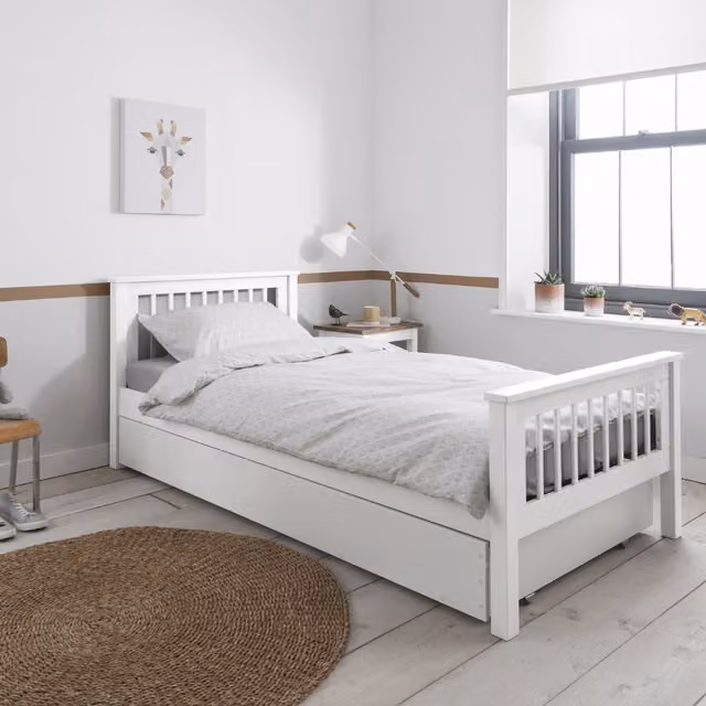 Noa and Nani Hampshire Single Bedframe in White with Olaf Trundle and Drawers, Solid Pine Wood, W/D/H: 90 x 190 cm