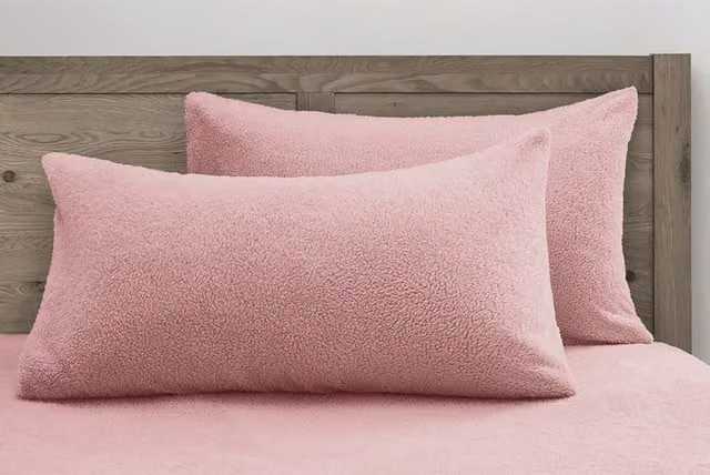 VELOSSO Hygge Thermal Fleece Pillowcase Pair in Pink