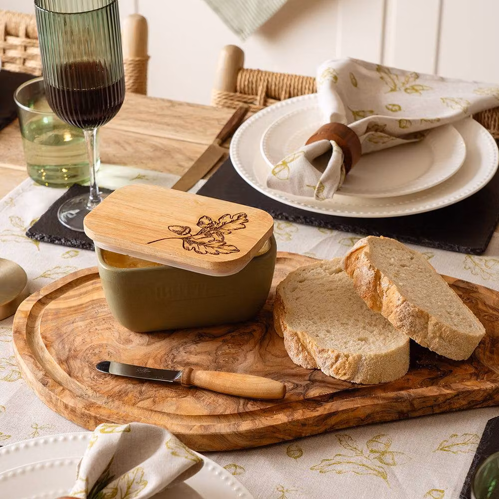 Selbrae House Autumn Acorns Ceramic Butter Dish in Sage Green – 2