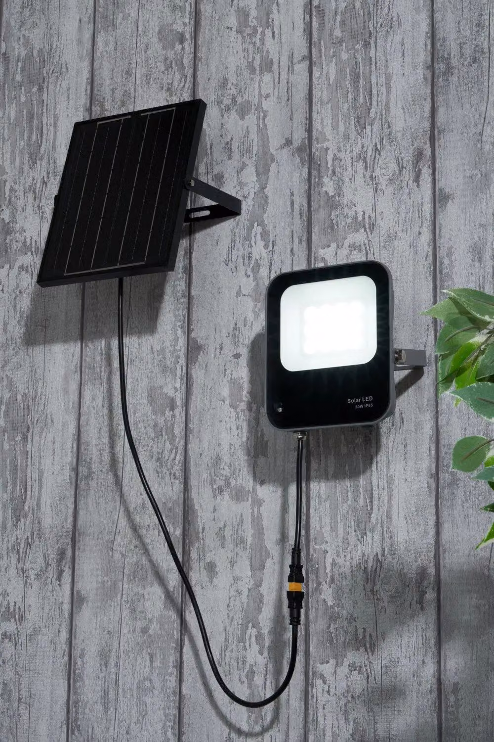 BHS Lighting Aster Solar Outdoor Flood Light in Grey – 3