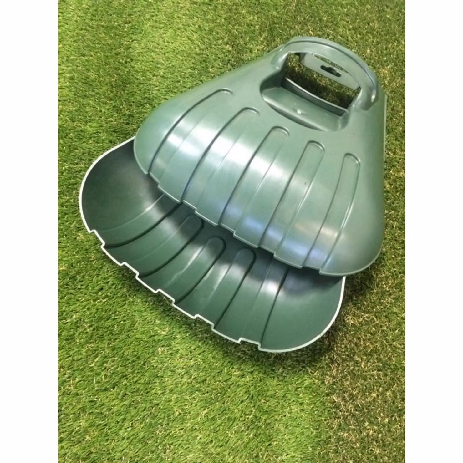 Ambassador Leaf Grabber in Green – 2