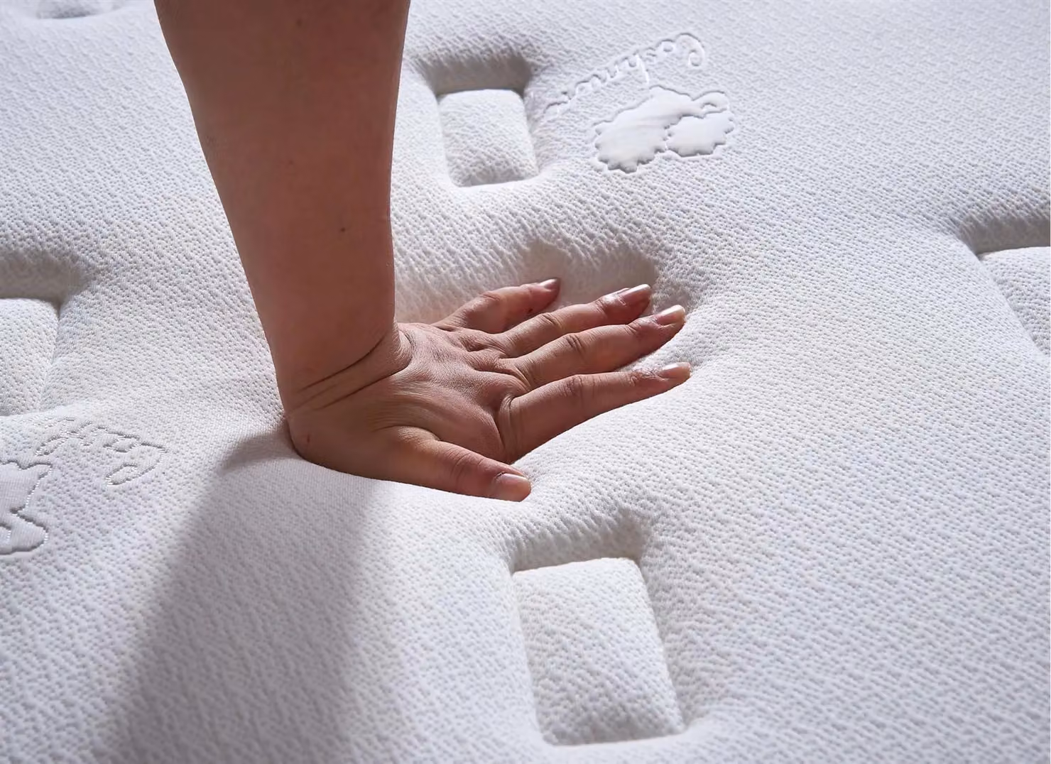 SleepSoul Space 3000 Hybrid Memory Foam Pocket Sprung Mattress in White, W/D/H: 200 x 180 x 36 cm – 2