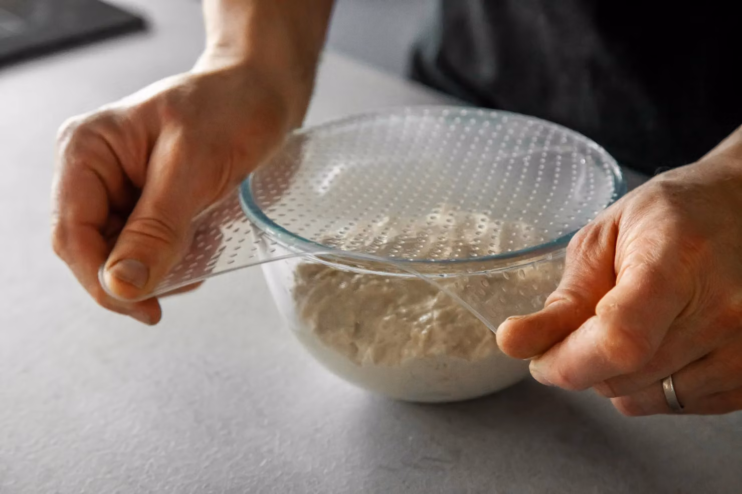 MasterClass Set of 4 Transparent Silicone Stretch Lids, 19.5 cm Square Airtight and Leakproof Reusable Food Covers – 6
