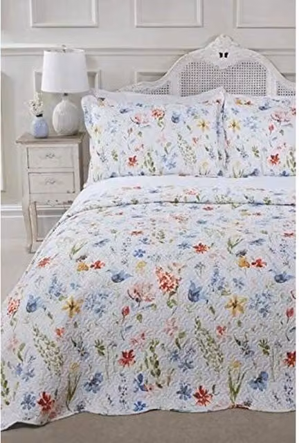 Emma Barclay Spring Meadow Floral Quilted Bedspread in Multicolour and White