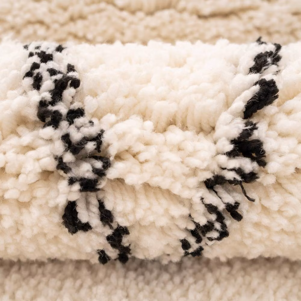 Kukoon Beige Trellis Shaggy Rug, Machine Washable Moroccan Geometric Polyester Bedroom Carpet, W: 120 cm x D: 170 cm – 3