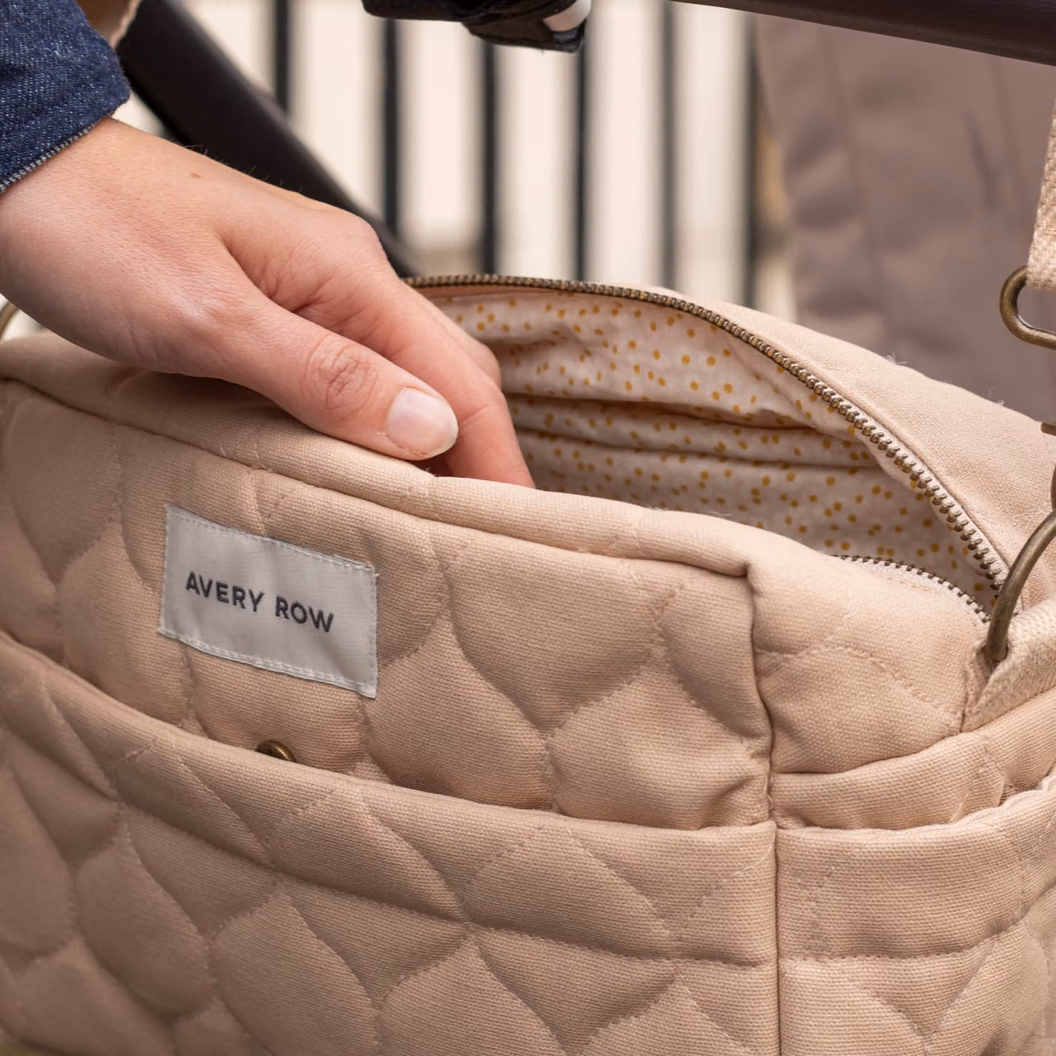 Avery Row Messenger Crossbody Pram Organiser Bag in Beige – 5
