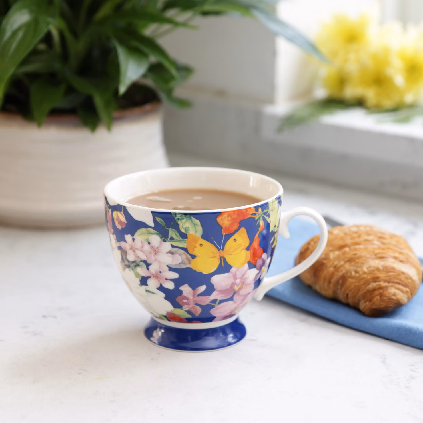 KitchenCraft Set of 4 Blue Multicolour Floral Bone China Mugs – 2
