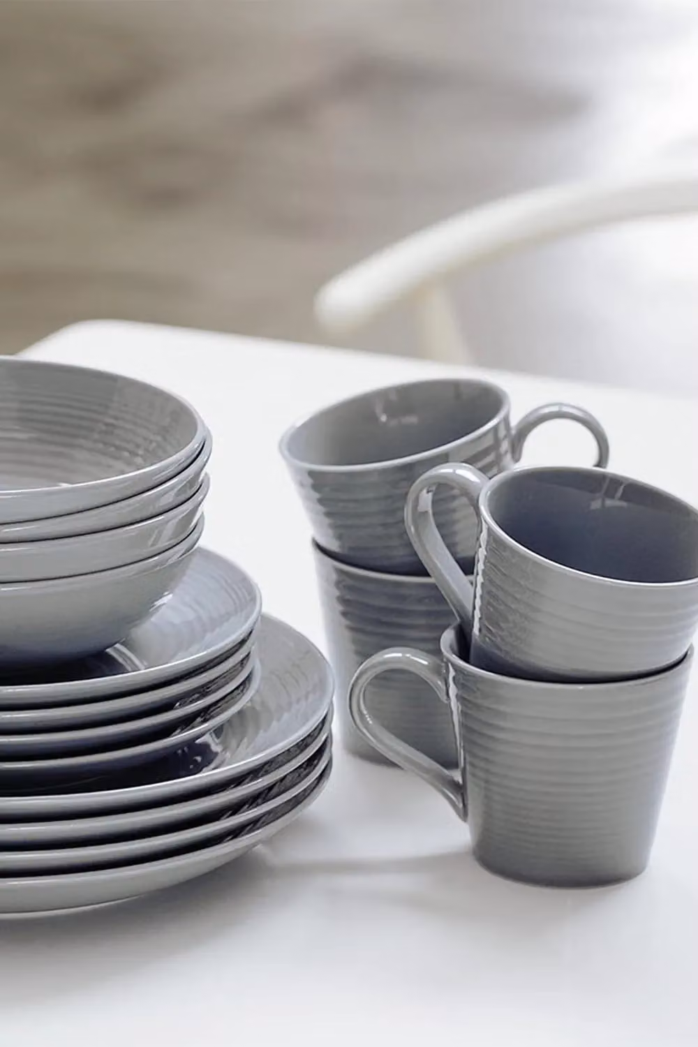Royal Doulton Gordon Ramsay Maze 16 Piece Dark Grey Stoneware Dinnerware Set – 2
