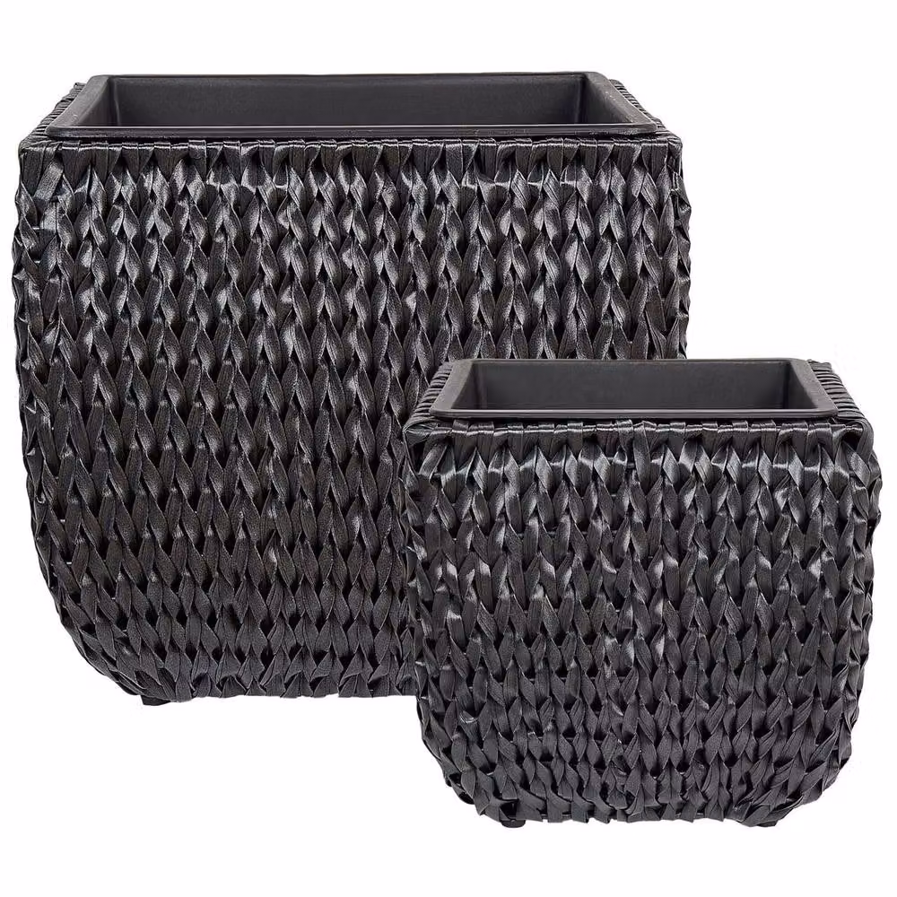 Wyld and Coco Set of 2 Black PE Rattan Planters with Plastic Inserts for Indoor and Sheltered Use – 2