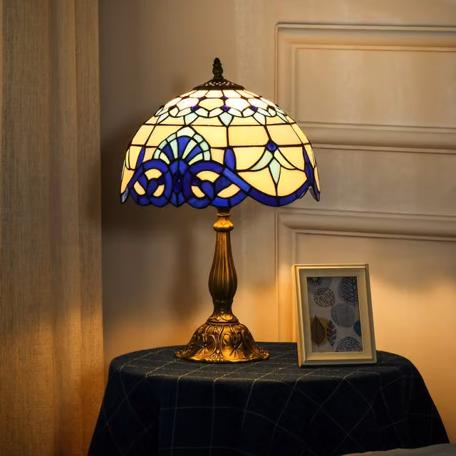 HOMCOM Art Nouveau Handmade Stained Glass Table Lamp in Blue and Gold/Brass