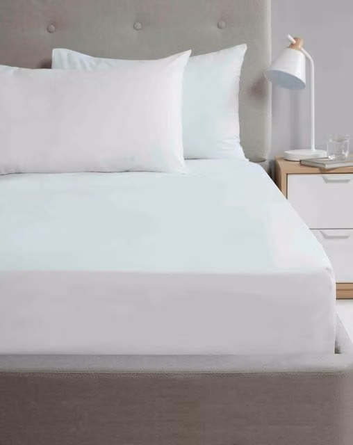 Rapport Home Microfibre Housewife Pillowcase Pair in White with Envelope Closure