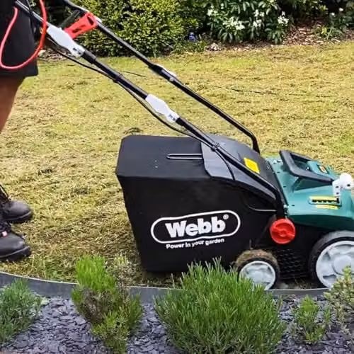 Webb 1500W Electric Lawn Scarifier and Aerator in Green with 36cm Interchangeable Raking and Scarifying Cassette – 5