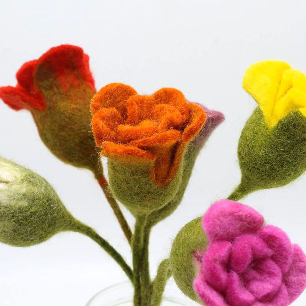 Serenityy Set of 6 Multicolour Textile Felt Roses – 2