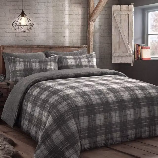 VELOSSO Grey Checked Teddy Soft Cosy Fleece Duvet Set and Pillowcase, W: 140 cm, L: 200 cm