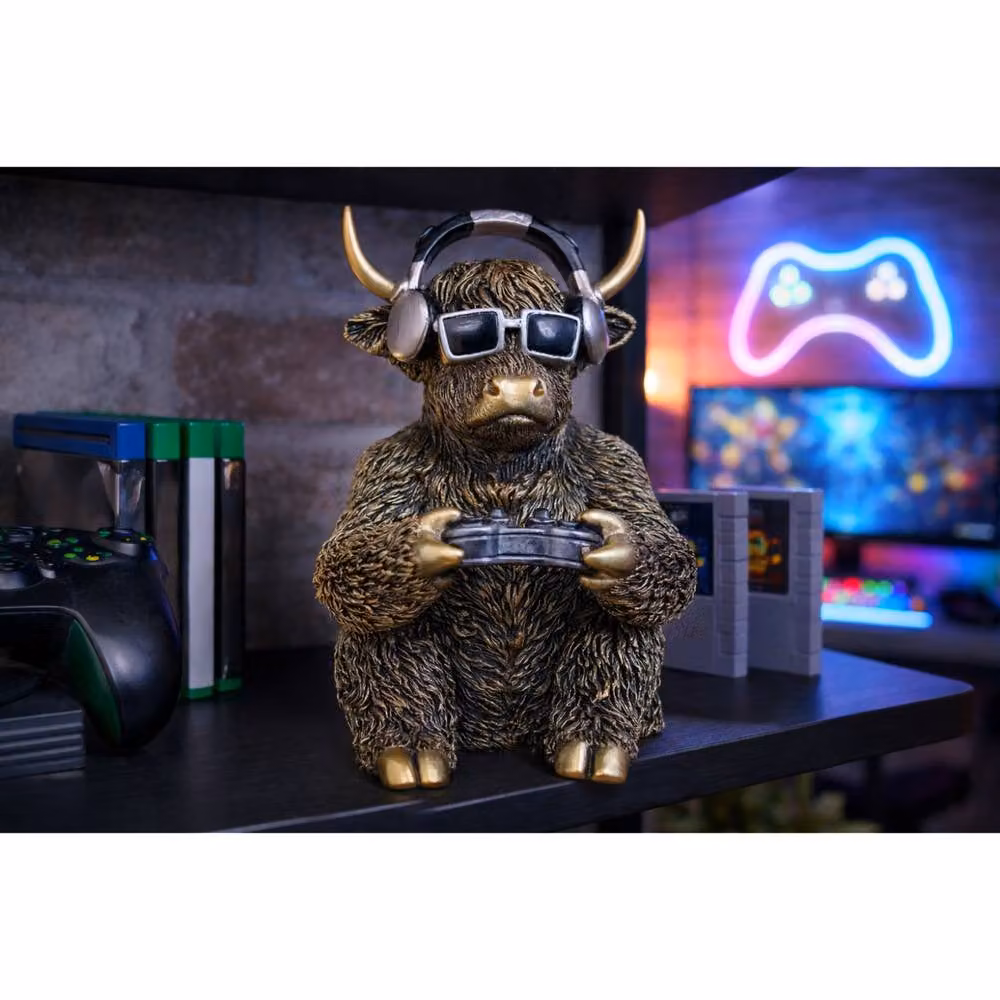 Gifts Direct 2 U Cool Bronze Highland Cow Gamer Ornament with Headphones – 2