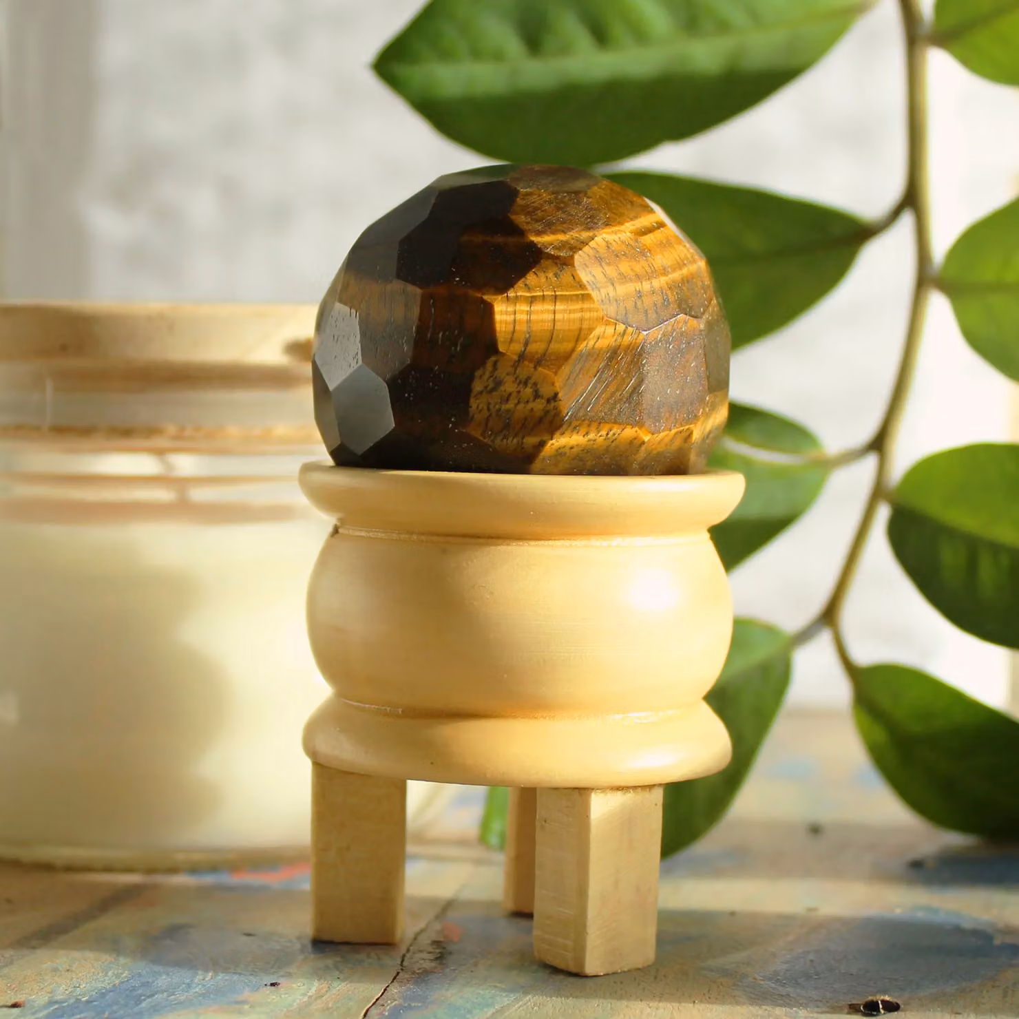 KDMD Chocolate Tigereye Gemstone Faceted Healing Ball with Wood Stand in Brown and Multicolour – 3