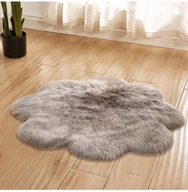 Living and Home Grey Faux Sheepskin Round Shaggy Rug, Diameter: 90 cm
