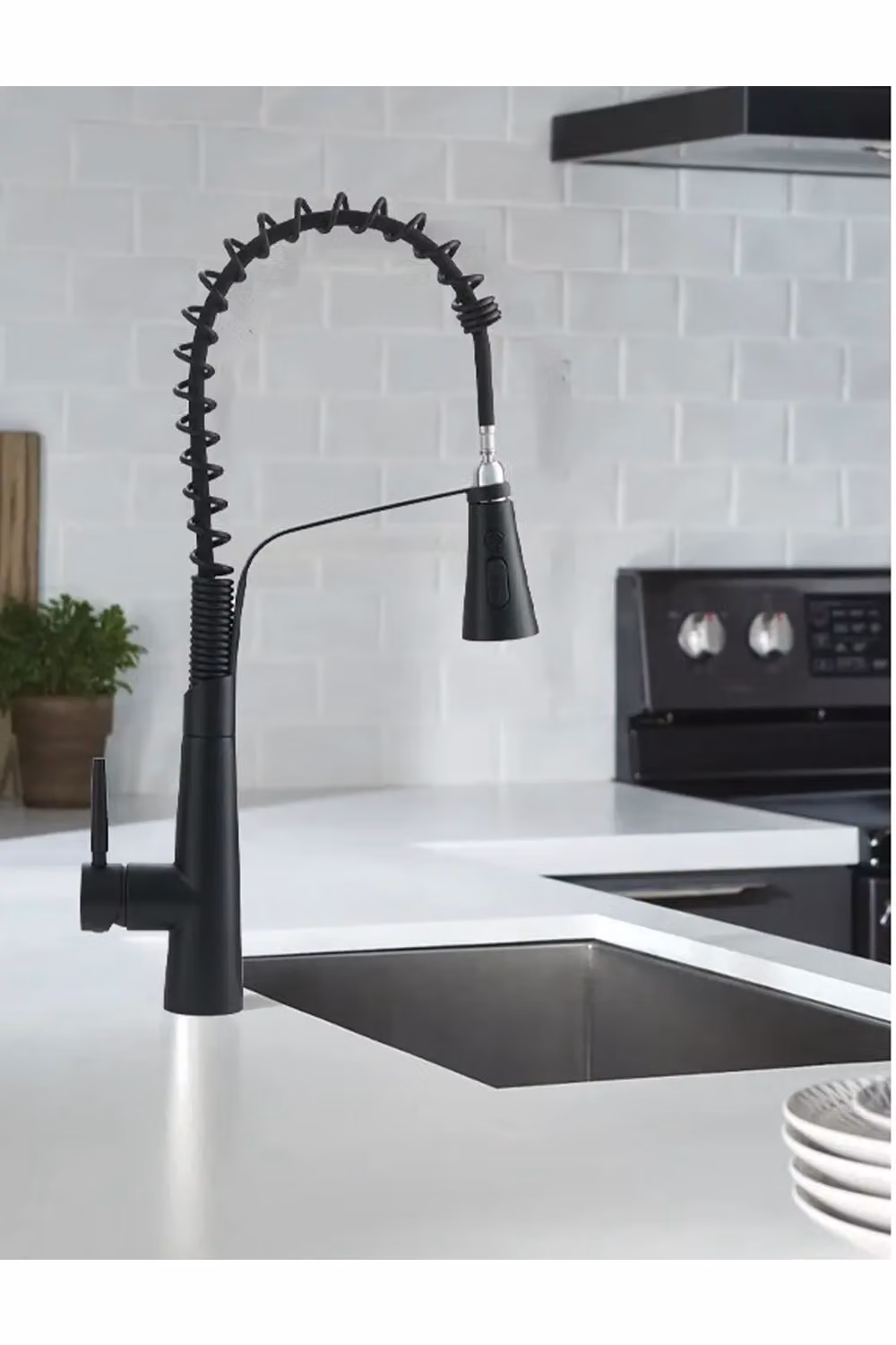 Living and Home Matt Black Pre-rinse Pull Down Kitchen Faucet with Pull-out Spout and Spray Function – 3