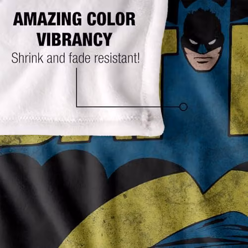 Warner Bros. Batman Vintage Cover Silky Touch Super Soft Fleece Throw Blanket, Multicolour, W: 152.4 cm x L: 152.4 cm – 3